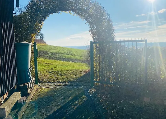 Am Steinberg * Nauendorf (Weimarer)